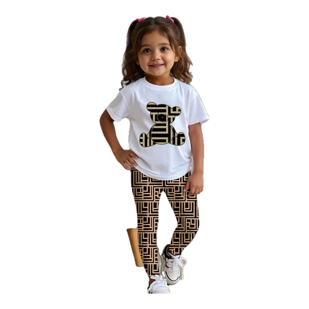 Conjunto de niña de dos piezas: camiseta de manga corta y leggings, con temática casual de oso y patrón geométrico.