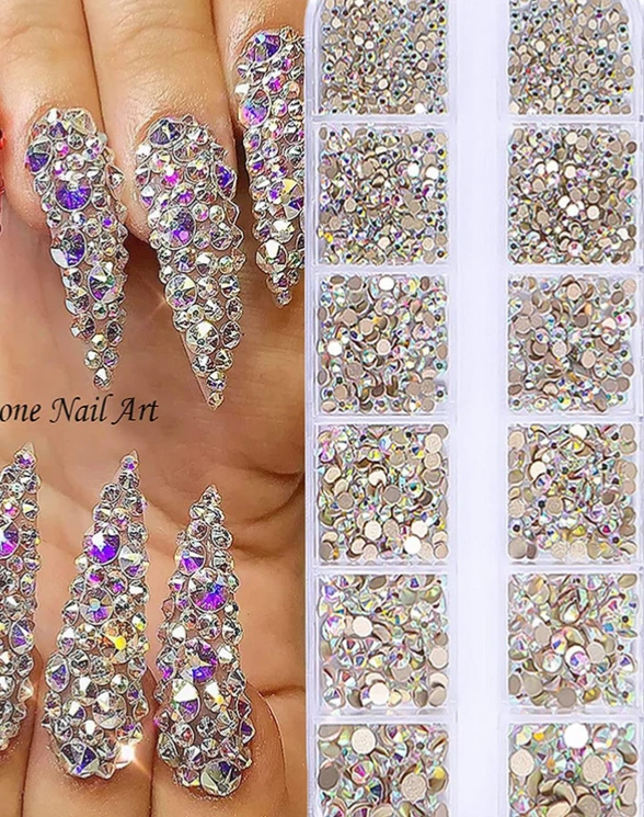 [sb2306050020355110] 1 caja de 12 rejillas con piedras para arte de uñas, tamaño de 1.5mm a 5mm.