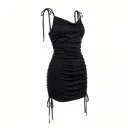 Vestido Negro Fruncido con Tirantes Ajustables Mini para Fiesta